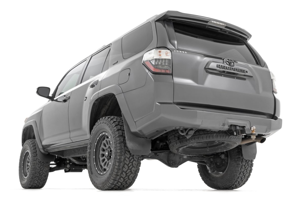 Toyota 4Runner Suspension Lift Kit - Rough Country - 4.5 Inch Lift Kit | RR Coils | N3 Struts - '15-'20